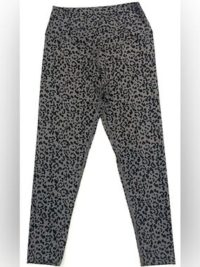 Evolution and Creation Soft Gray & Black Leopard Print Leggings Women’s Medium